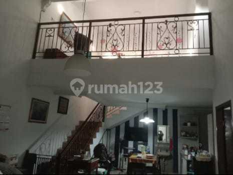 Diijual Rumah Bagus, Hook 2 Lantai Lokasi Pondok Jati Sidoarjo