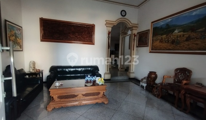 Dijual Rumah di Dharmahusada Indah 2 Lantai