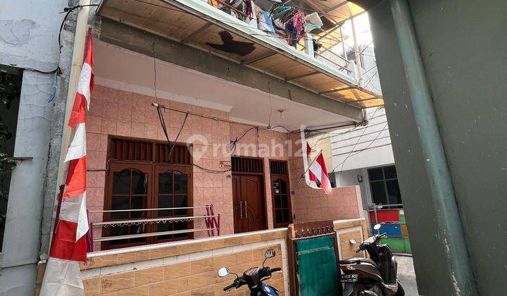 Dijual Kost 3 Lantai di Jakarta Barat 1