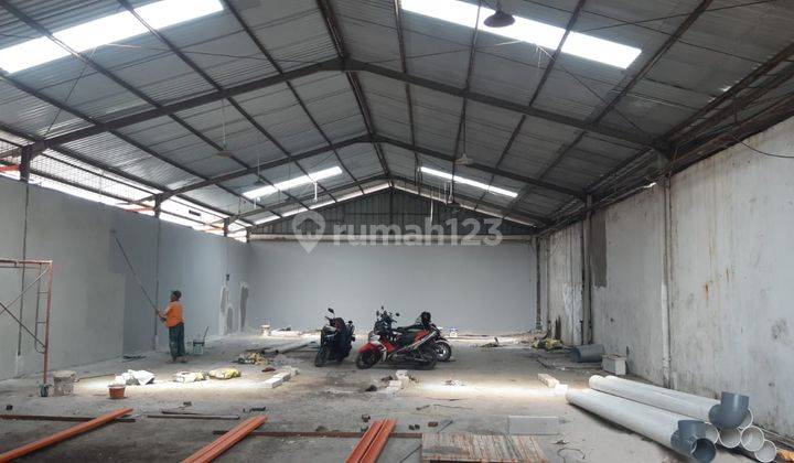 Dijual Gudang Kamp Dukuh Cikupa. Kabupaten Tangerang Luas Tanah 1305m² Luas Bangunan 1300m² 2