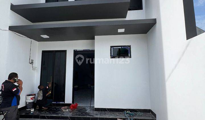 Dijual Rumah Minimalis 9x15 4kt 4km Hook di Taman Surya 1