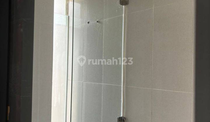 Disewakan Rumah 2lt 3kt 3km di Citra 8 2