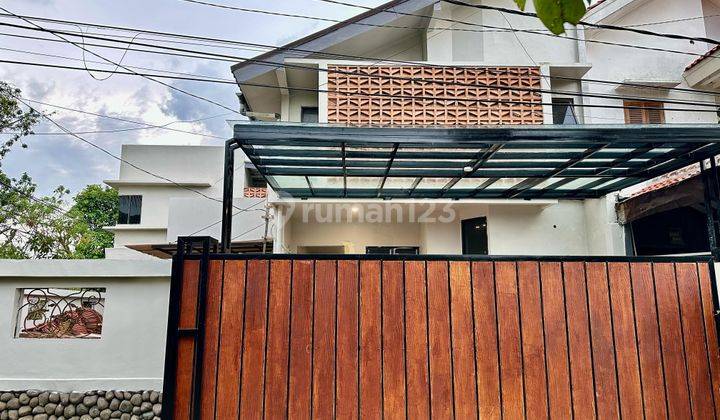 Dijual Rumah Siap Huni Posisi HOOK di Bukit Cimanggu City, Bogor 1