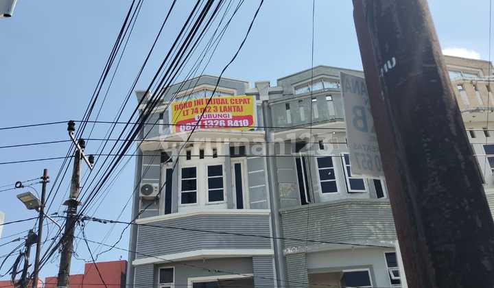 3-Story Shop House Near Al Azhar Hertasning Baru