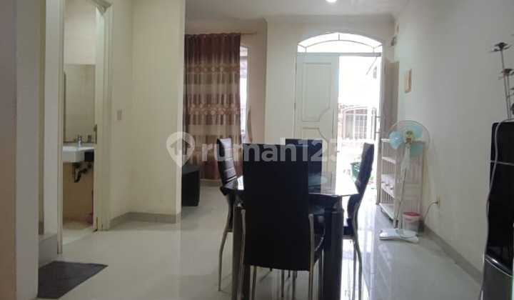 5/2/25 Rimah Green Lake City West Europe Uk 6X15 Furnished