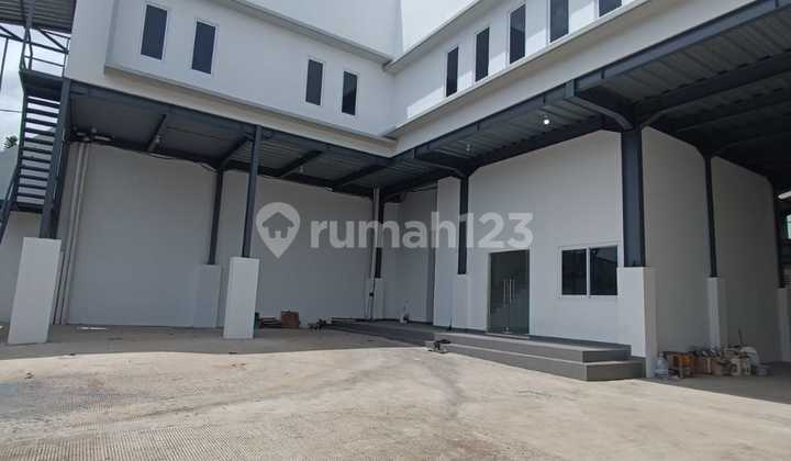 Gudang Kav.dpr Luas 800m2 Cipondoh 