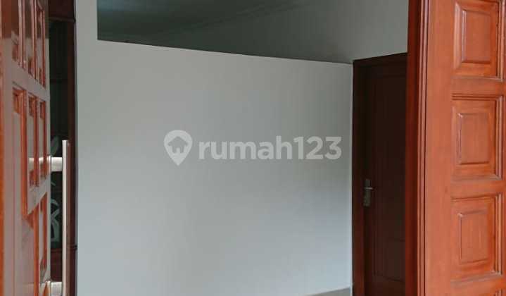 Metro Permata 2 House 8x18 Semi Furnished Tangerang Metro Permata 2 House 8x18 Semi Furnished Tangerang