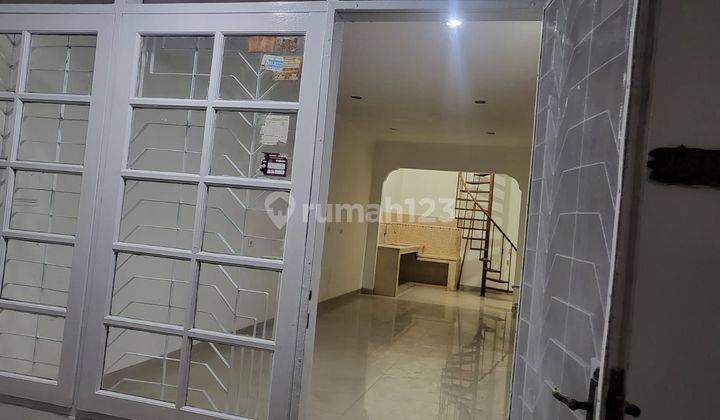 Di Sewa Rumah Kesambi Baru Renovated 2