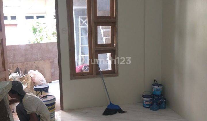 Rumah baru 2 ½ Lantai siap huni di Pondok kelapa dekat akses Kalimalang 2