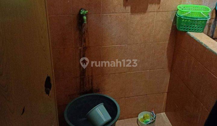 Dijual murah 400jtan NEGO! Kontrakan 2 pintu Di Swakarsa Pondok kelapa 2