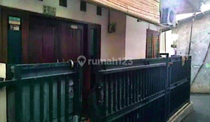 Rumah 40m² SHM dekat stasiun di Bintara 14 zona bebas banjir 1