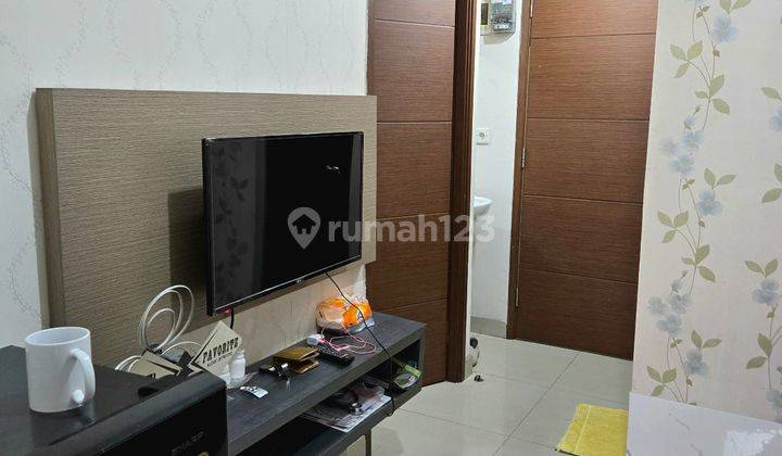 Dijual Apartemen 2 Kamar Tidur Furnished Dekat Pusat Kota Siap Huni  1