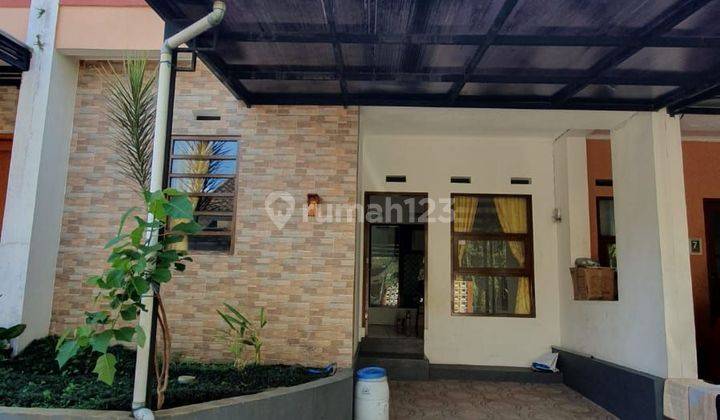 Dijual Rumah 2 Lantai Shm Bagus Dekat Perkotaan  1