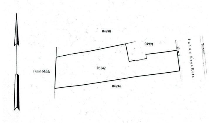 Land on the side of Jalan Raya Kuta in a strategic and premium location is very suitable for building a business and investing. 1