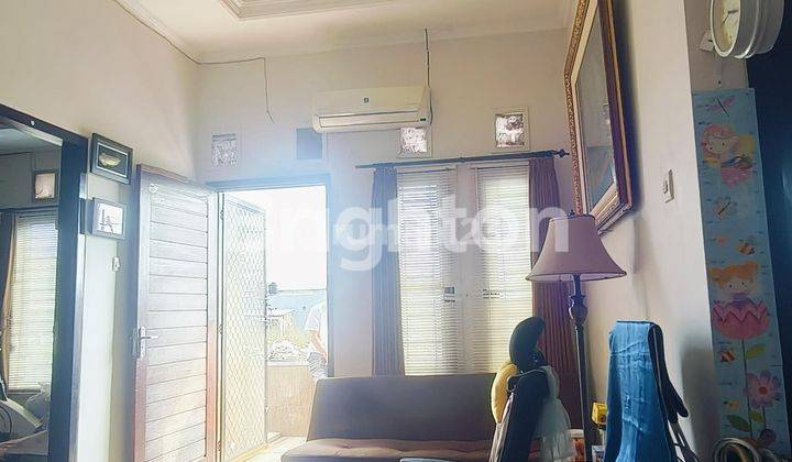 1-storey non-furnished residential house in a strategic location in the center of Denpasar city in the West Denpasar area. 1