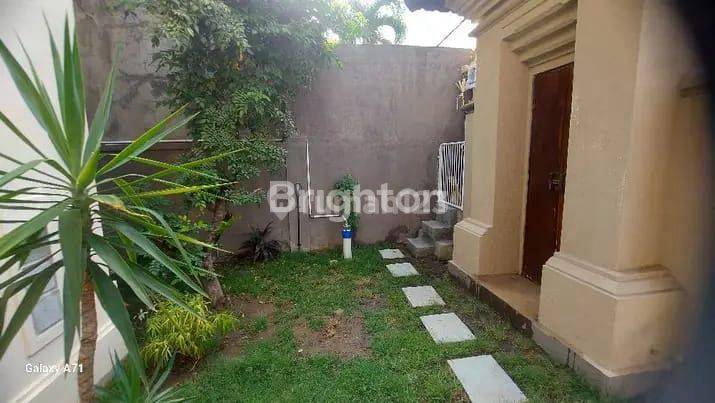 Rumah tinggal 2 lantai siap huni dengan Pool dan Garden di area Gatot Subroto Kota Denpasar 2