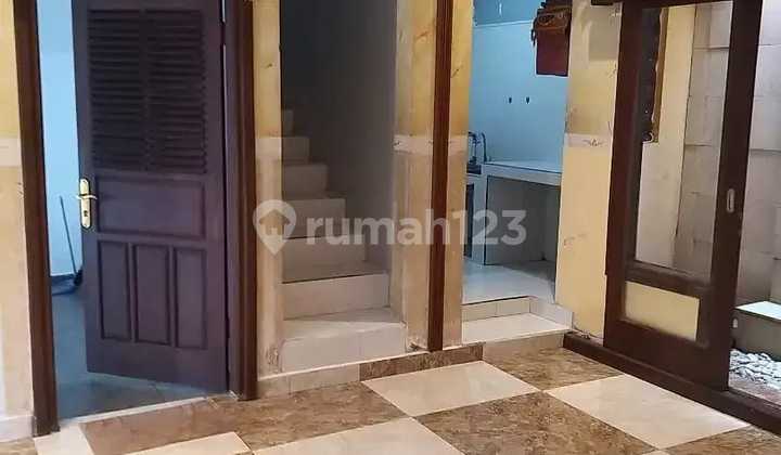 Rumah 2 Lantai Area Gatot Subroto Denpasar Dekat Sanur 2