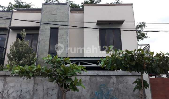 Rumah Tinggal 2 Lantai Posisi Hook Lokasi Dipusat Kota Denpasar Diarea Denpasar Barat. Rumah Tinggal 2 Lantai Posisi Hook Lokasi Dipusat Kota Denpasar Diarea Denpasar Barat.