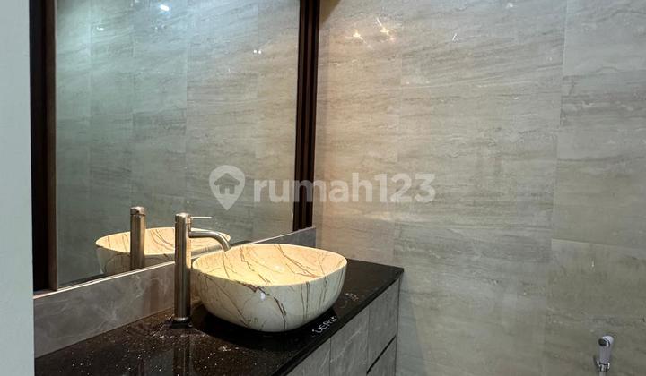 Single-Story House with Garden, Ideal for Living or Passive Investment, Located in the Heart of Denpasar City, Strategic Location Close to Culinary Centers, Malls, Schools, Hospitals, and Beach Tourism 2