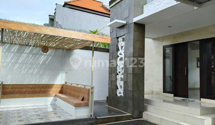 Rumah Tinggal 2 Lantai Full Furnished Dengan Swimming Pool Dan Gazebo Ditengah Kota Denpasar Lokasi Strategis Bebas Banjir,dekat Dengan Pusat Kuliner,mall,sekolah Universitas,rsu Dan Wisata Pantai Diarea Denpasar Selatan 2