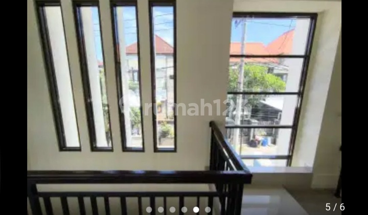 Rumah Tinggal 2 Lantai Semi Furnished Siap Huni Ditengah Kota Denpasar Lokasi Strategis Dekat Dengan Mall,sekolah,rs ,dan Tempat Kulineran Di Area Renon Denpasar Selatan 2