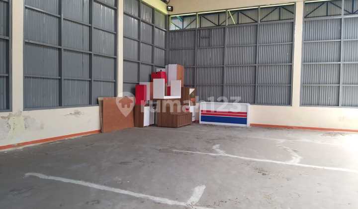 Gudang 2 Bulog di Jl. Uluwatu ,kel. Jimbaran Kec. Kuta Selatan ********, Badung 480 m Bagus HS