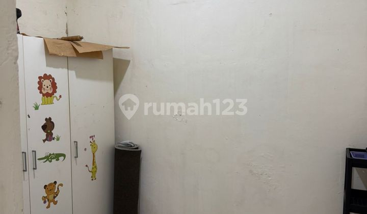 Perumahan Alam Indah Cipondoh 3 KT Semi Furnished SHM Cipondoh, Tangerang