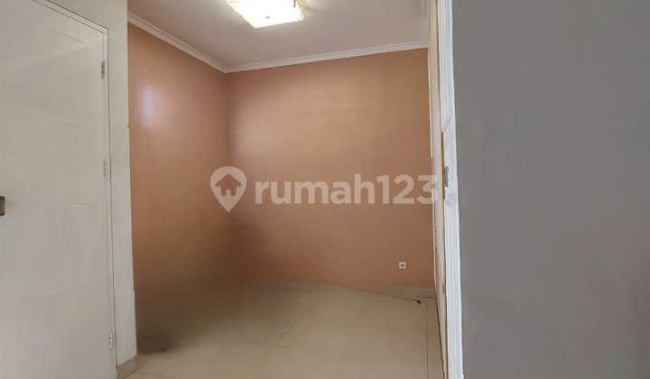 Beautiful House in Gading Serpong 2 Floors Semi-Furnished Ready to Occupy 2