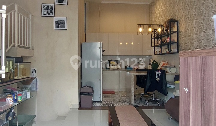 Rumah Cantik Di Gading Serpong 2,5 Lantai Full Renov Siap Huni  2