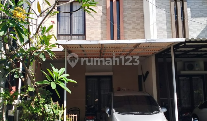 Beautiful Design House in Curug Tangerang 2 Floors Neat Ready to Live In