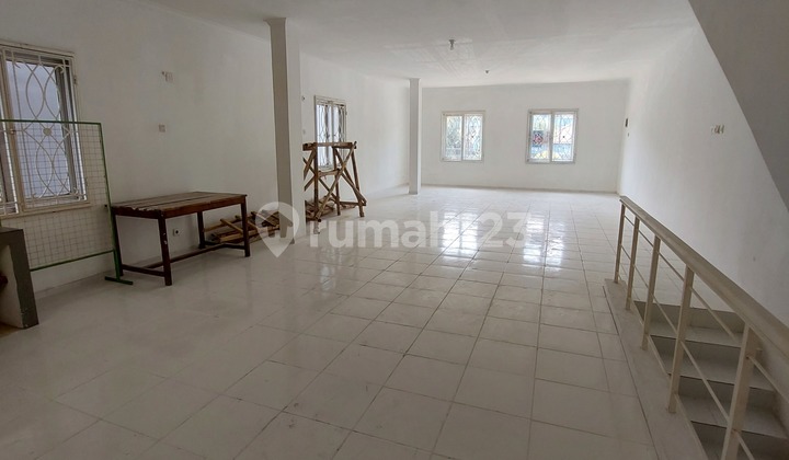 Ruko Santa Monica Di Gading Serpong 3 Lantai Hadap Jl Raya Ruko Santa Monica Di Gading Serpong 3 Lantai Hadap Jl Raya