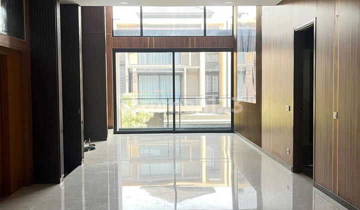 RUMAH MEWAH DI ZORA BSD 3 LANTAI CANTIK ADA LIFT SIAP HUNI RUMAH MEWAH DI ZORA BSD 3 LANTAI CANTIK ADA LIFT SIAP HUNI