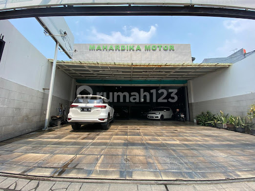 Bangunan Ex Showroom Siap Pakai Karawaci Tangerang