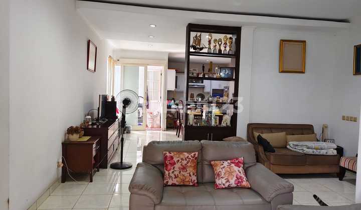 Rumah Bagus Siap Huni di Bsd City Lingkungan Bersih Ada Taman