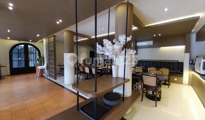 Ruang-usaha F & B 666 M² Furnished Shm di Antasari
