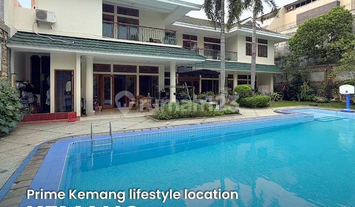 Rumah Bagus Strategis di Kemang Jakarta Selatan SHM Rumah Bagus Strategis di Kemang Jakarta Selatan SHM
