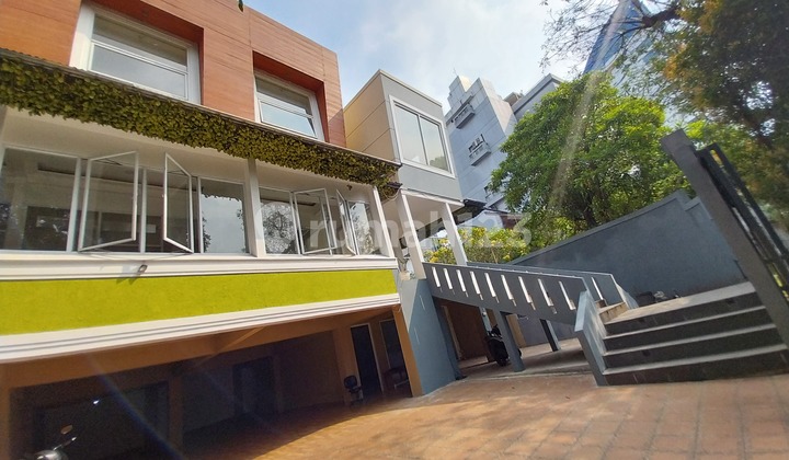 Rumah Bagus SHM di Pondok Indah 2