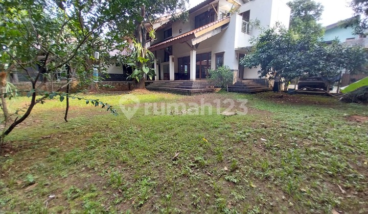Rumah Shm Nyaman Adem Halaman Luas Strategis Duren Tiga Jakarta  2