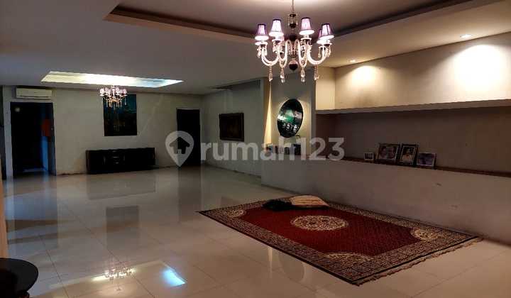 Rumah 600M2 Cocok untuk Bisnis di Kebayoran Baru Jakarta Selatan 2