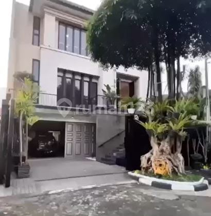 Rumah, 3 Lantai, SHM, di Kebayoran Baru