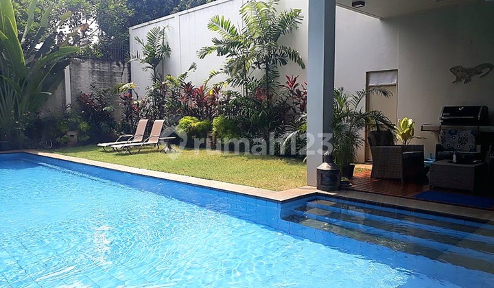 House. Luxurious. Ready. Occupied. Kemang. Jakarta. South. 2