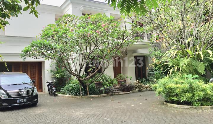 Rumah Mewah 1000M2 di Cilandak Jakarta Selatan Rumah Mewah 1000M2 di Cilandak Jakarta Selatan