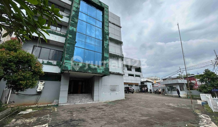 Gedung 4 dan 3 Lantai 1467M2 di Jakarta Selatan Gedung 4 dan 3 Lantai 1467M2 di Jakarta Selatan