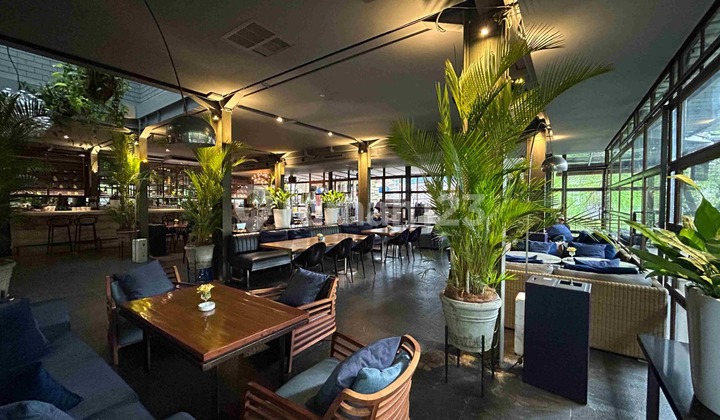 Sepaket Lanjutkan Bisnis Berjalan Dan Ruang Usaha Strategis Premium Kemang Raya Jakarta 