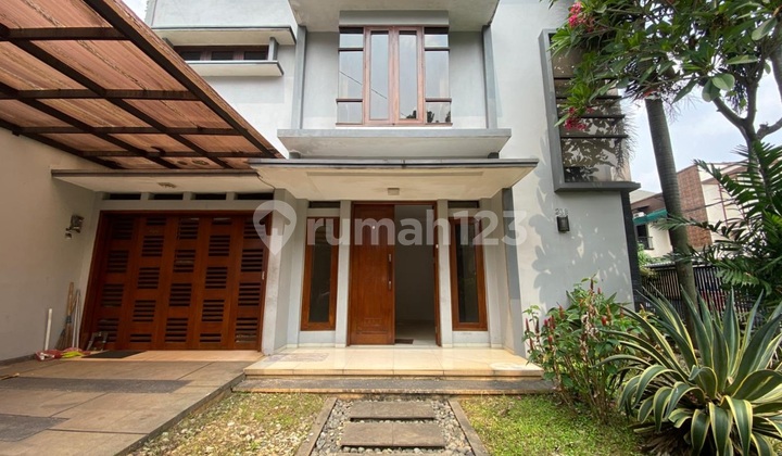Rumah Dalam Compound Strategis Lebak Bulus Jakarta Selatan