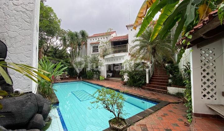 Rumah SHM di Kemang Rumah SHM di Kemang