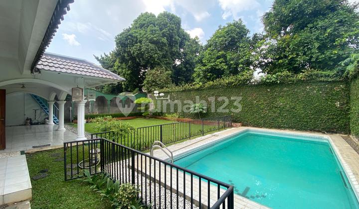 Strategically Located House in Kemang, South Jakarta Strategically Located House in Kemang, South Jakarta