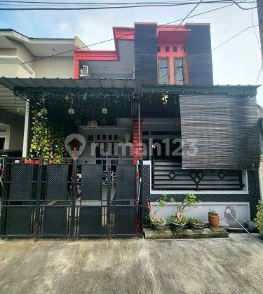 Dijual Rumah Siap Huni Dalam Cluster 2 Lantai SHM 1