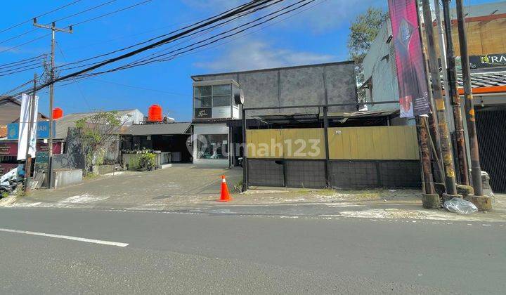 Rumah Penginapan di Jalan Raya Dago Golf Bandung Utara  2