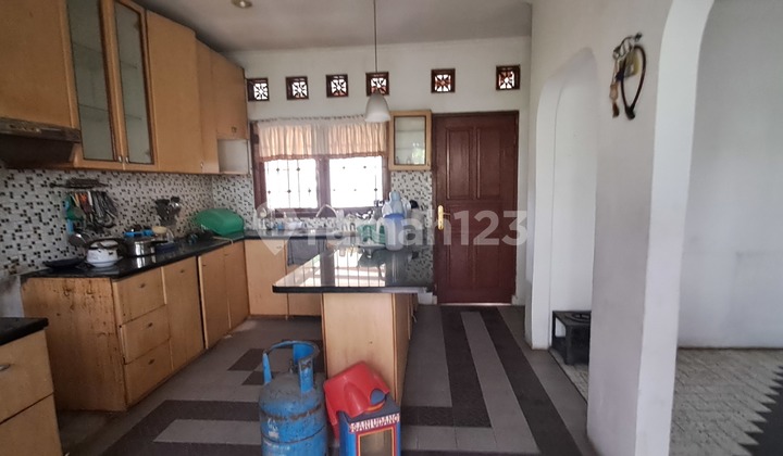 House Needs Minimal Renovation Unfurnished Freehold Title Bojong Sari, Depok 2